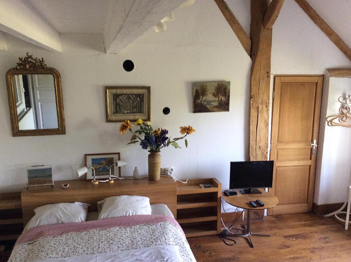 Lilac Cottage Saint-Lubin-de-la-Haye Exterior foto